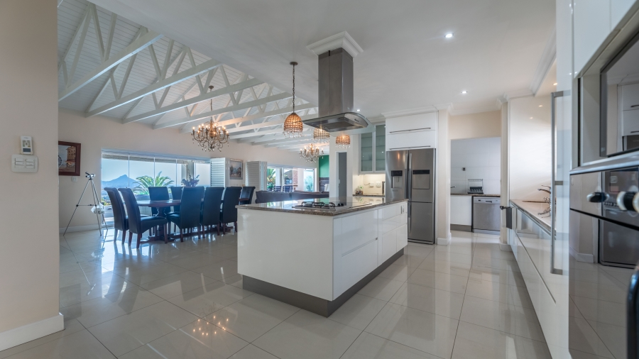 5 Bedroom Property for Sale in Plattekloof 2 Western Cape